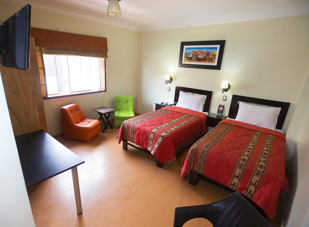 Hotel Tinkus Inn Lima Szoba fotó